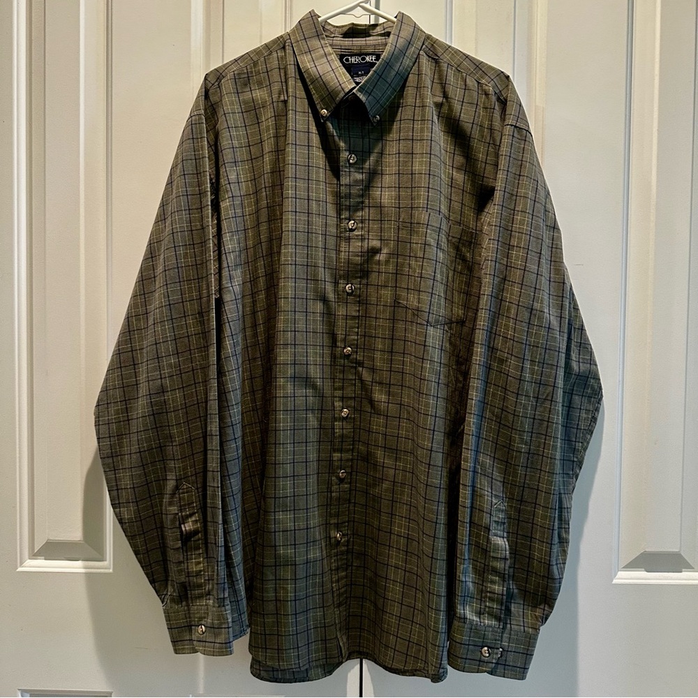 Cherokee Men’s XLT Plaid Button Down Long Sleeve Shirt gray green